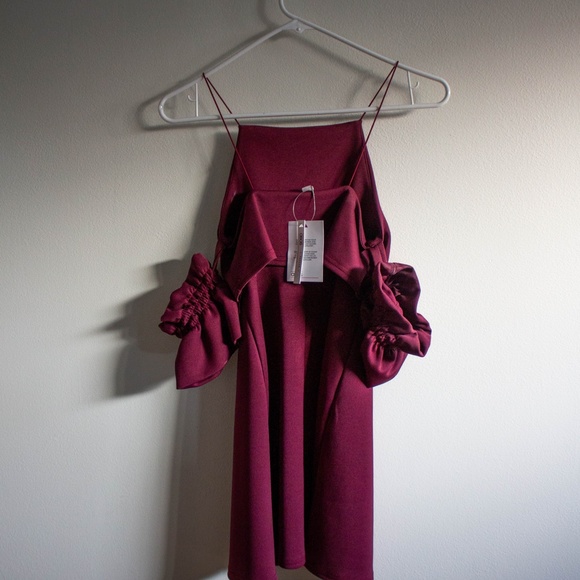 PETITE BURGUNDY BARDOT DRESS OFF SHOULDER - Picture 4 of 8